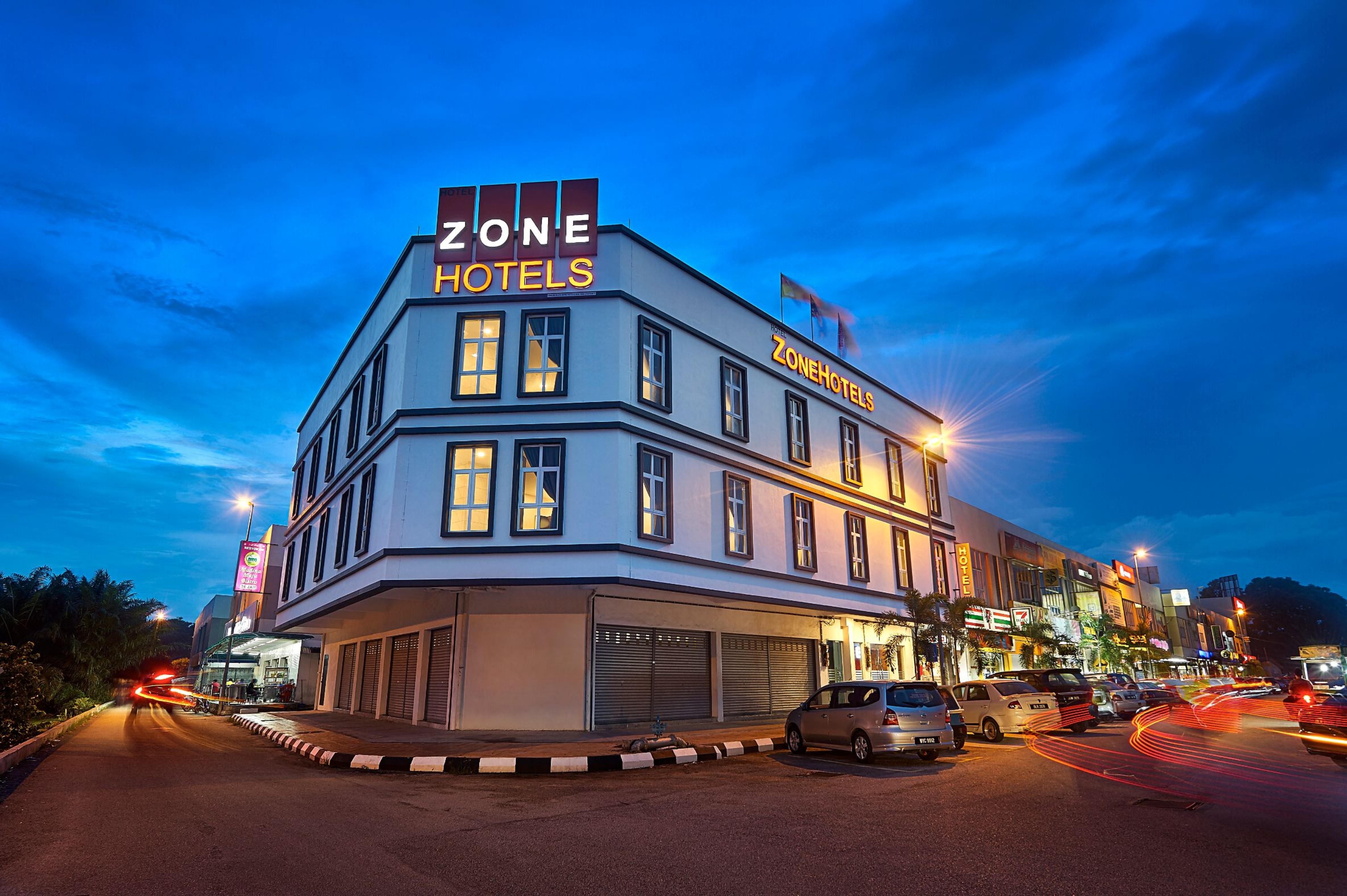 Zone Hotels, Telok Panglima Garang Teluk Panglima Garang Exterior foto